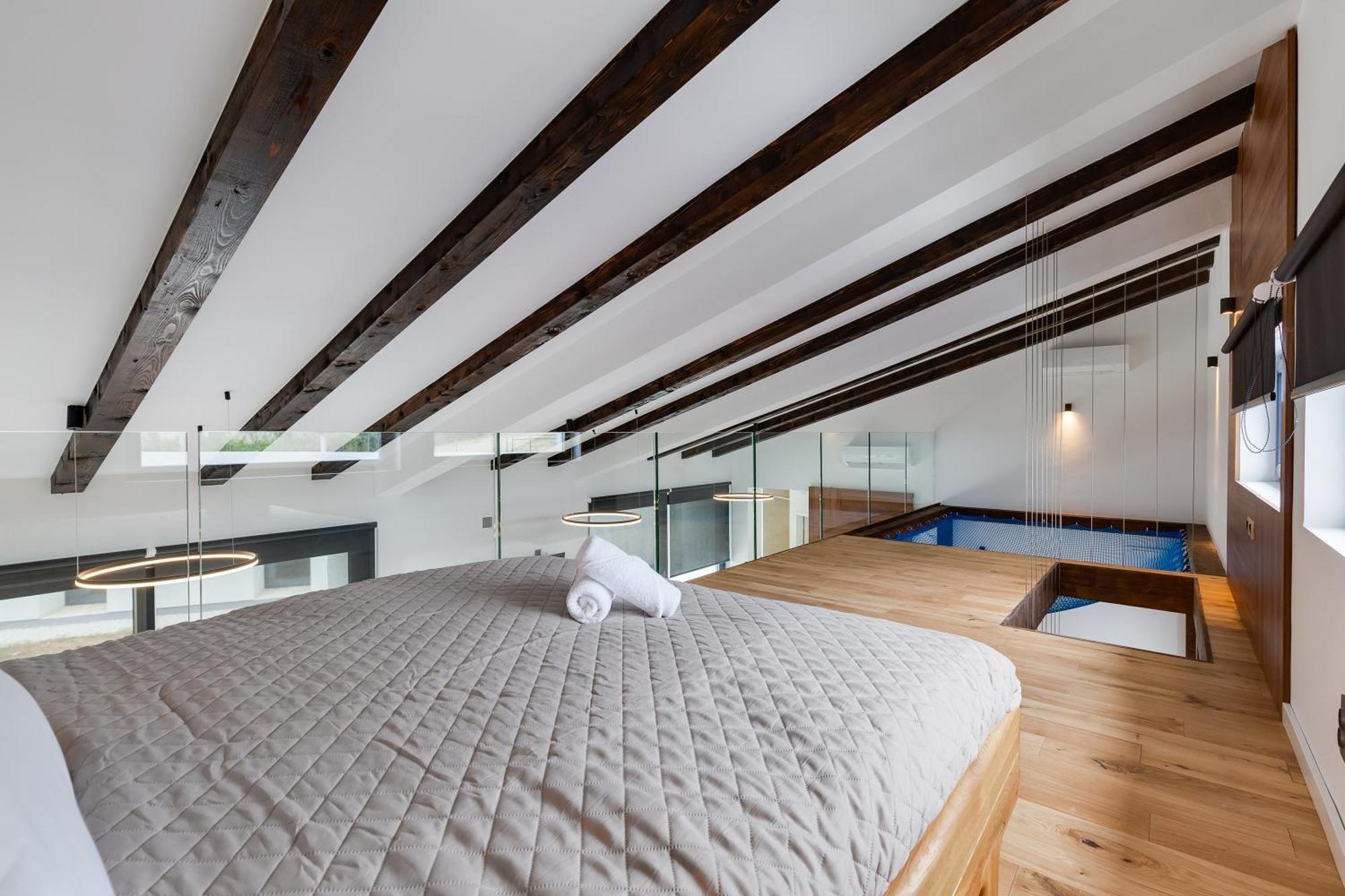 Villa T, Spacious With Heated Pool, Hot Tub & Sauna Rastevic Buitenkant foto
