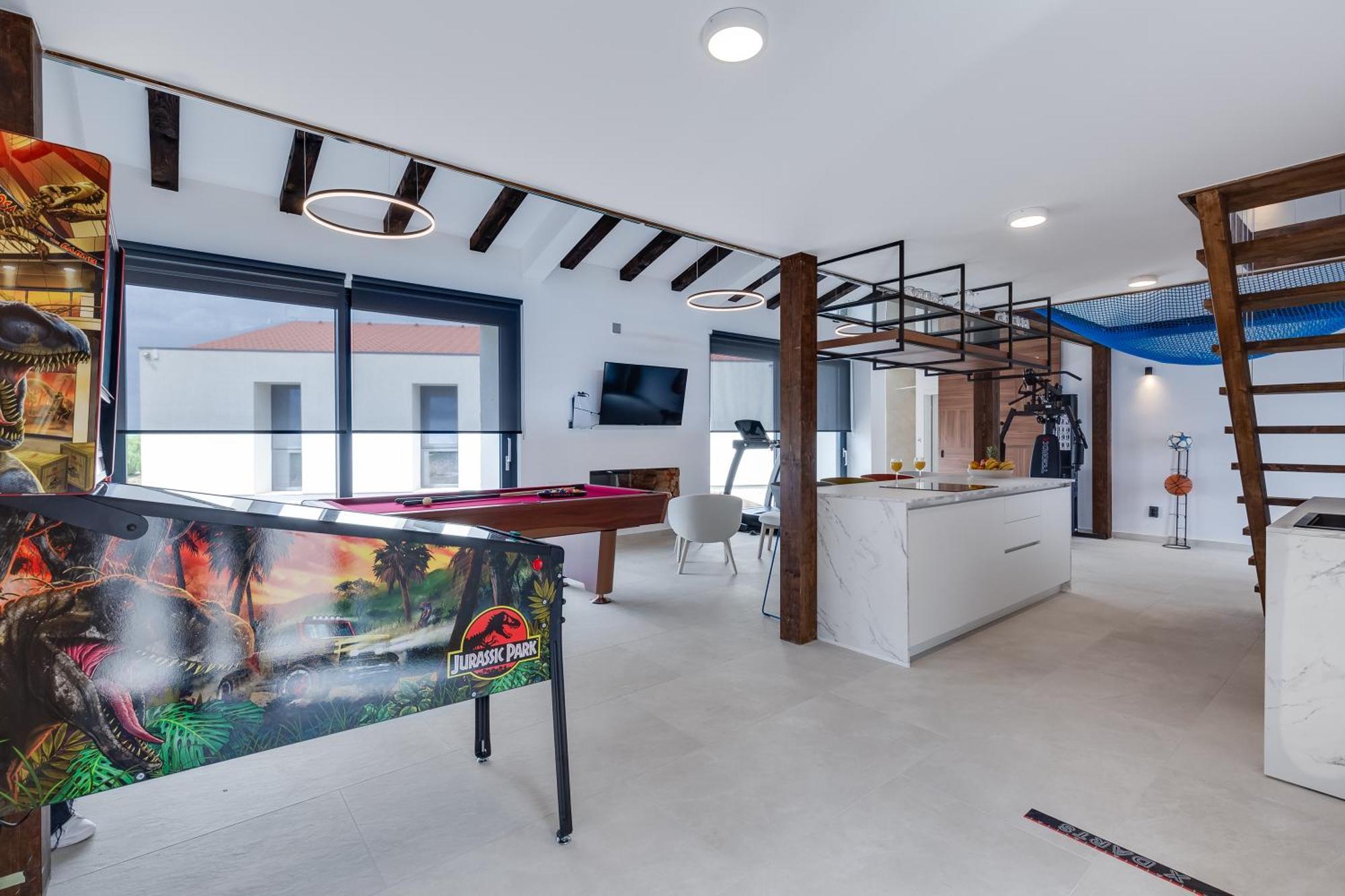 Villa T, Spacious With Heated Pool, Hot Tub & Sauna Rastevic Buitenkant foto